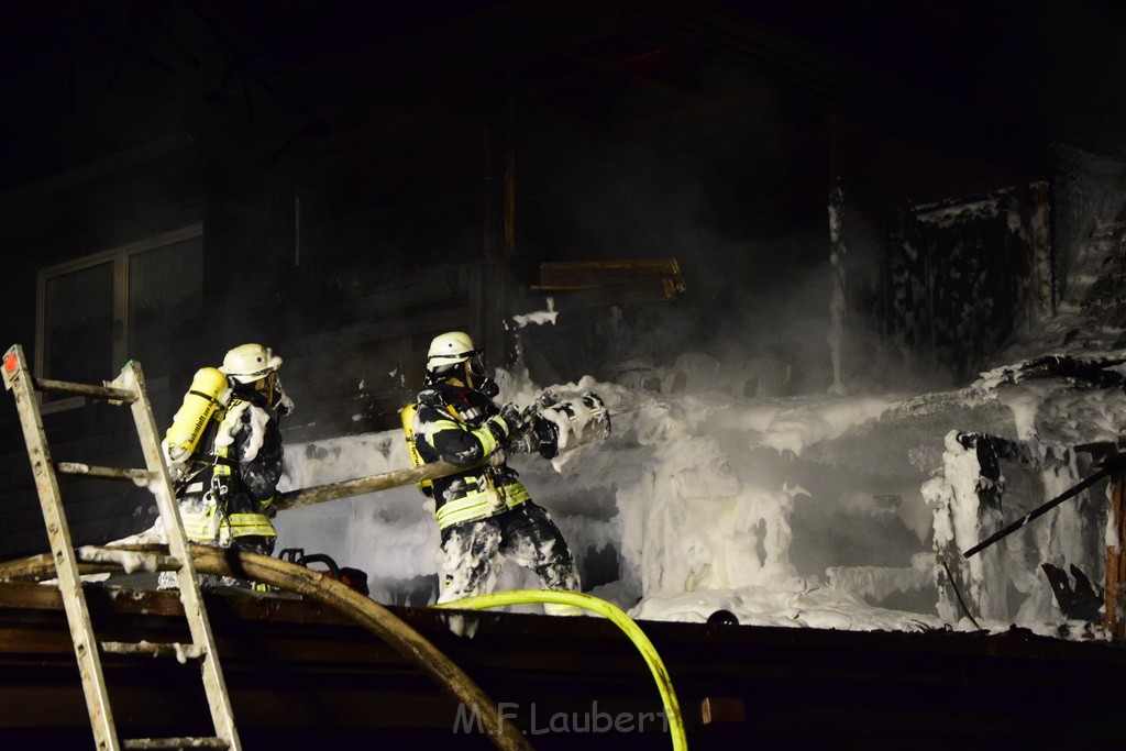 Grossfeuer Einfamilienhaus Siegburg Muehlengrabenstr P0449.JPG - Miklos Laubert